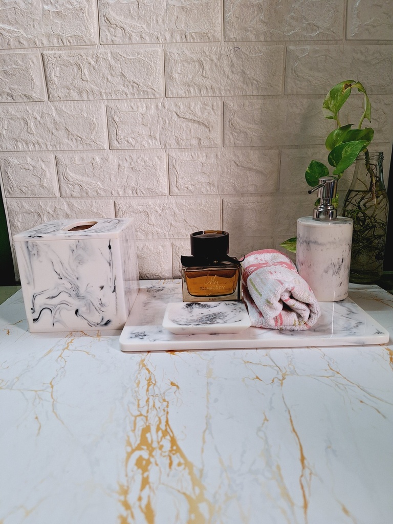Wavy Blue Resin Bath Set