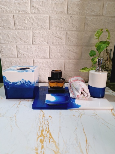 Wavy Blue Resin Bath Set
